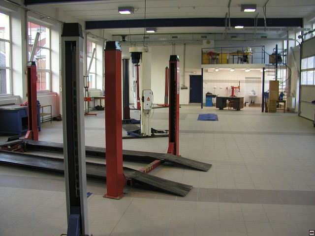 img00010.jpg